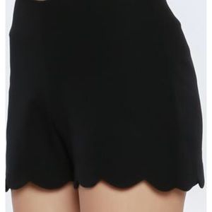 Black scallop dress shorts. So cute!